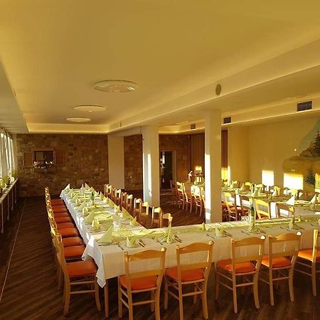 Hotel Fasold Sulzfeld  Exterior photo
